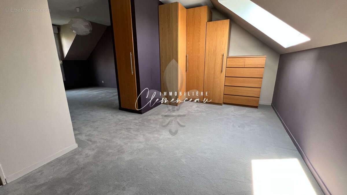 Maison à VERNEUIL-SUR-SEINE