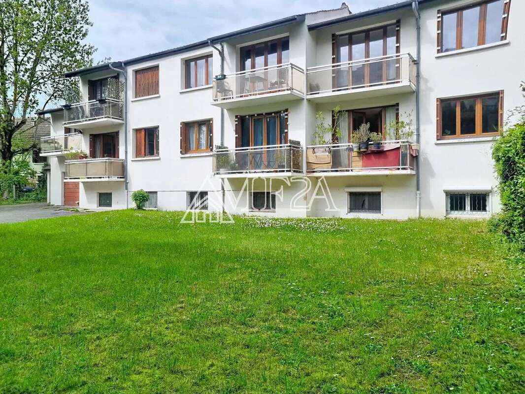 Appartement à VERRIERES-LE-BUISSON