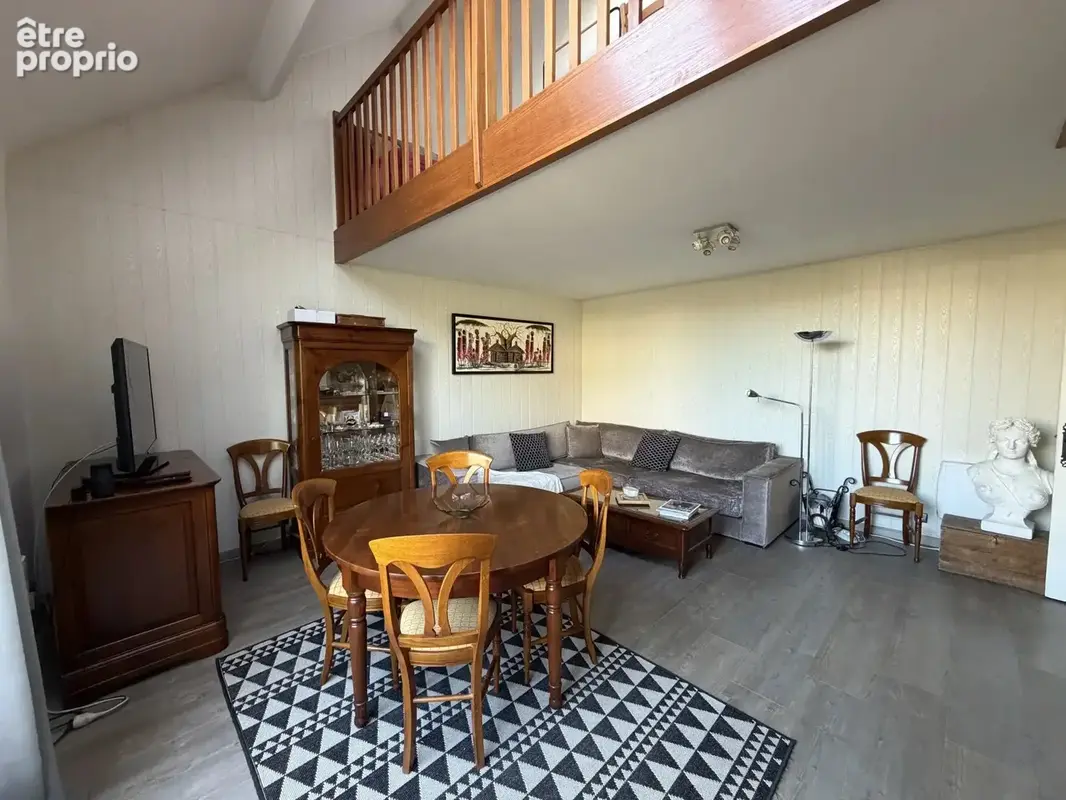 Exclusif auxerre centre-ville appartement f2 bis en duplex balcon cave parking - photo 3