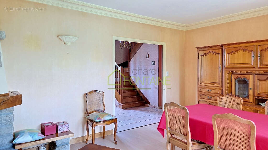 A  5 mn à pieds des commerces, en impasse Maison avec garage et jardin de 430 m² - photo 4