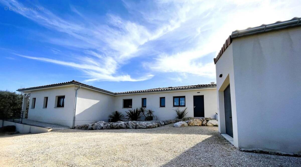 Maison à MEJANNES-LE-CLAP