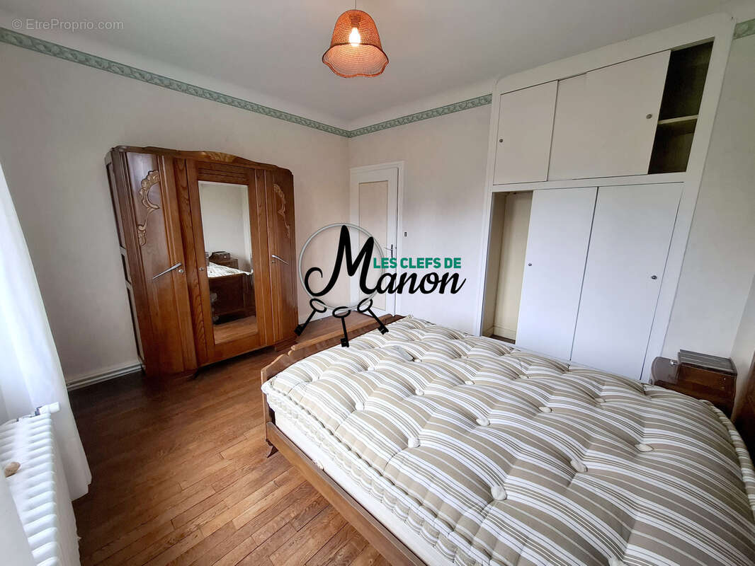 Maison à SAINT-SORNIN-LEULAC