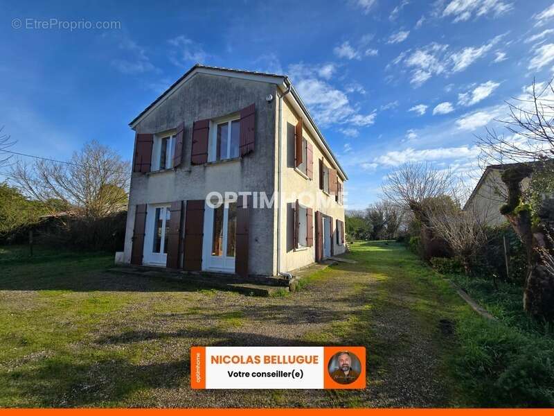 Maison à EYMET