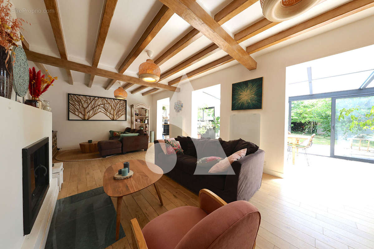 Maison à SOISY-SUR-SEINE