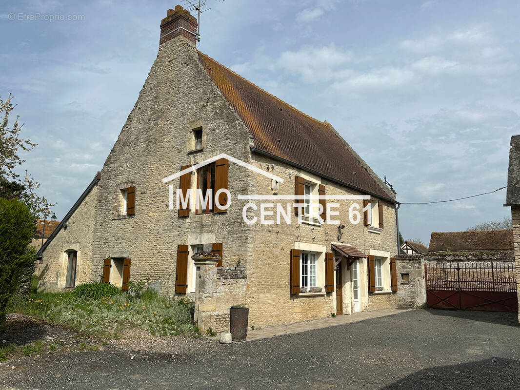 Maison à JORT