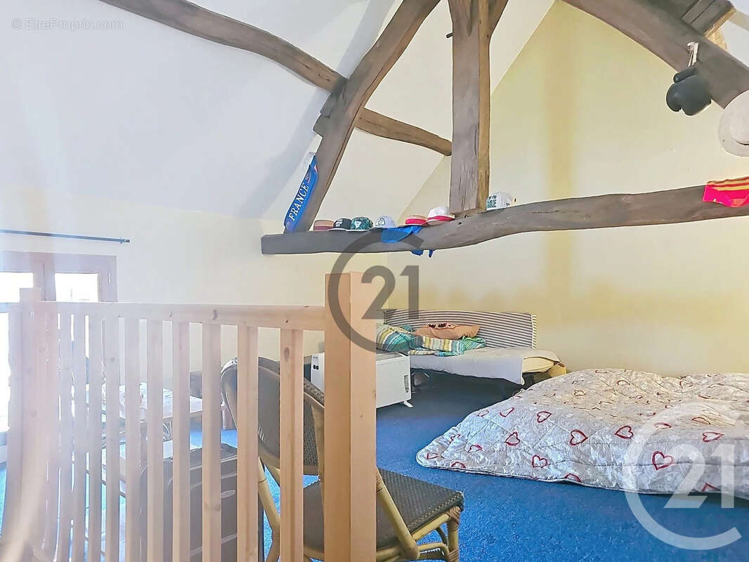 Maison 250 m² à Vulaines  - photo 10