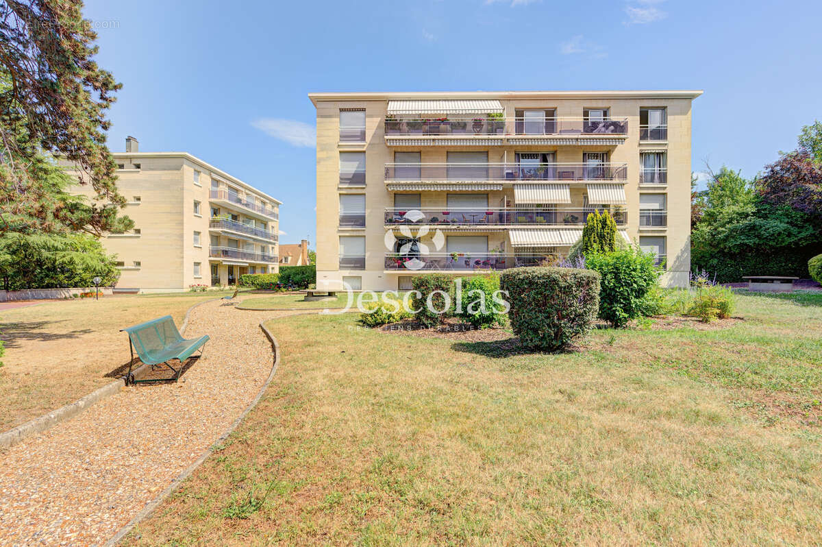 Appartement - 116 m2 - 5 pièces - photo 16