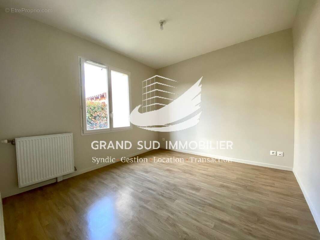 Appartement à LABARTHE-SUR-LEZE