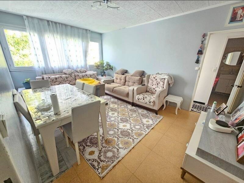 Appartement à RIS-ORANGIS