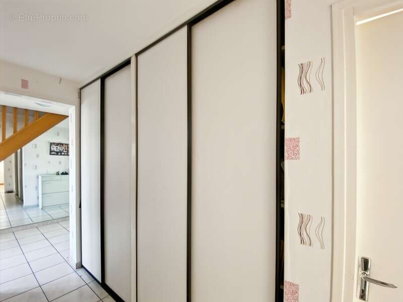 Maison maison de plain pied  4 pièces 130m² TERGNIER (02) - photo 12