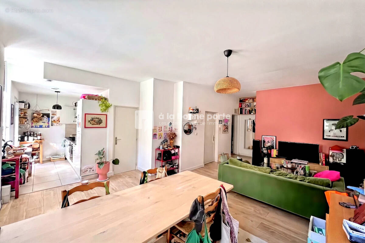 Appartement à MARSEILLE-1E