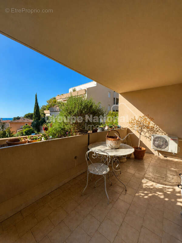 Appartement à CARRY-LE-ROUET