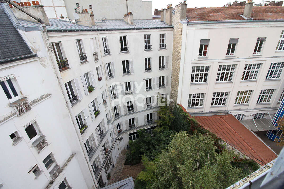Appartement à PARIS-14E