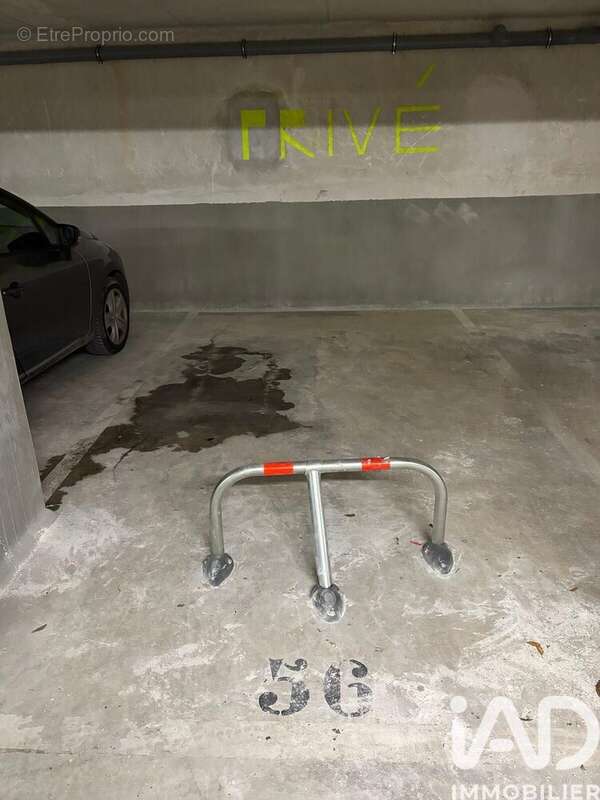Photo 2 - Parking à PONTAULT-COMBAULT