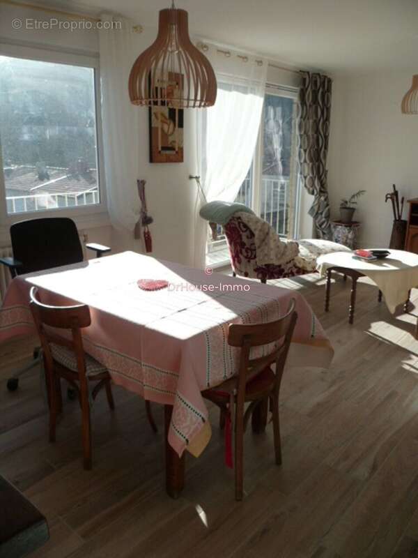 Maison à ARS-SUR-MOSELLE