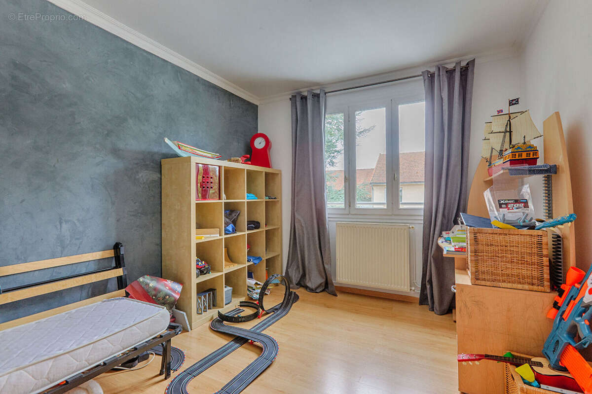 Maison à FONTENAY-LE-FLEURY