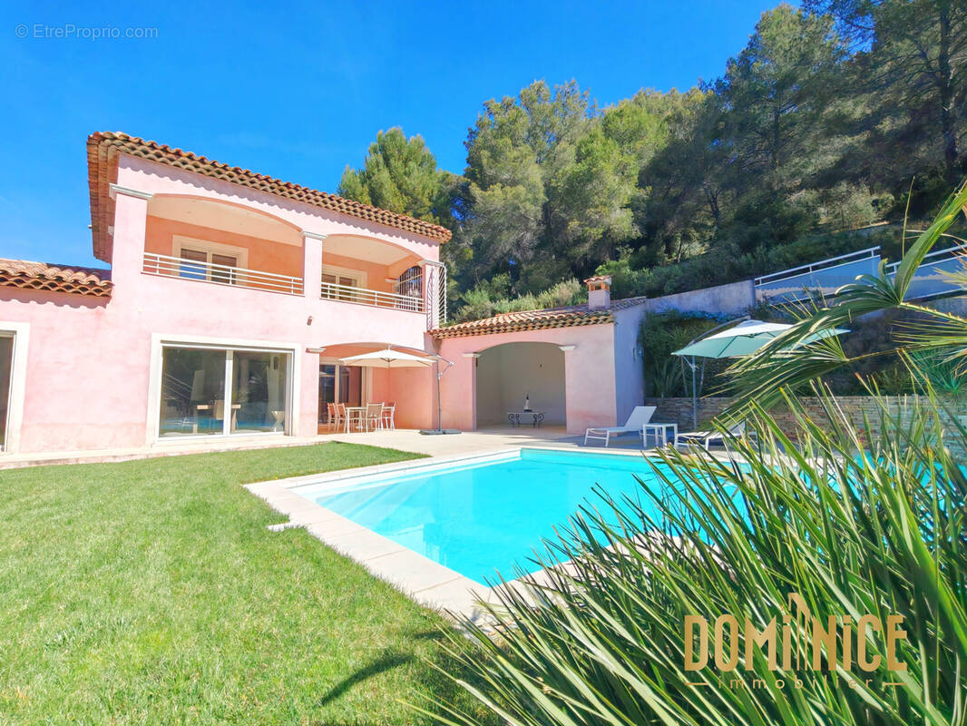 Maison à SAINT-MARTIN-DU-VAR