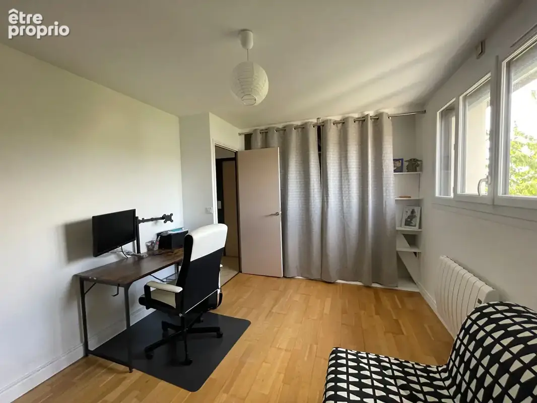 Maison familiale 180 m² - 5 chambres - vie de plain-pied - non mitoyenne - jardin plein soleil - photo 7