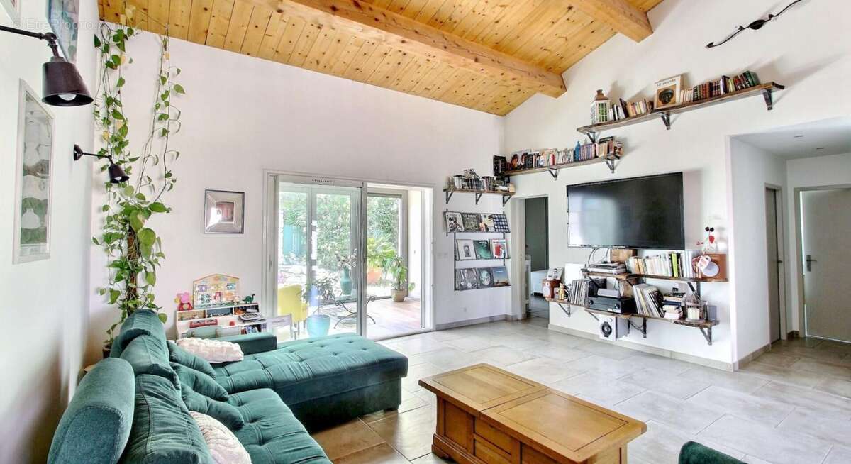 Maison à LE CANNET-DES-MAURES