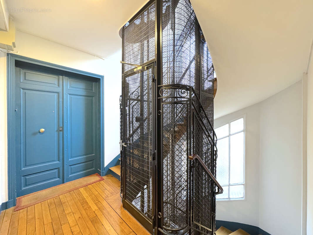 Appartement à ASNIERES-SUR-SEINE