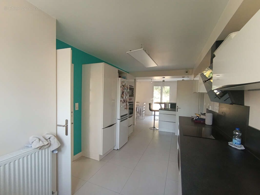 Maison à BURES-SUR-YVETTE