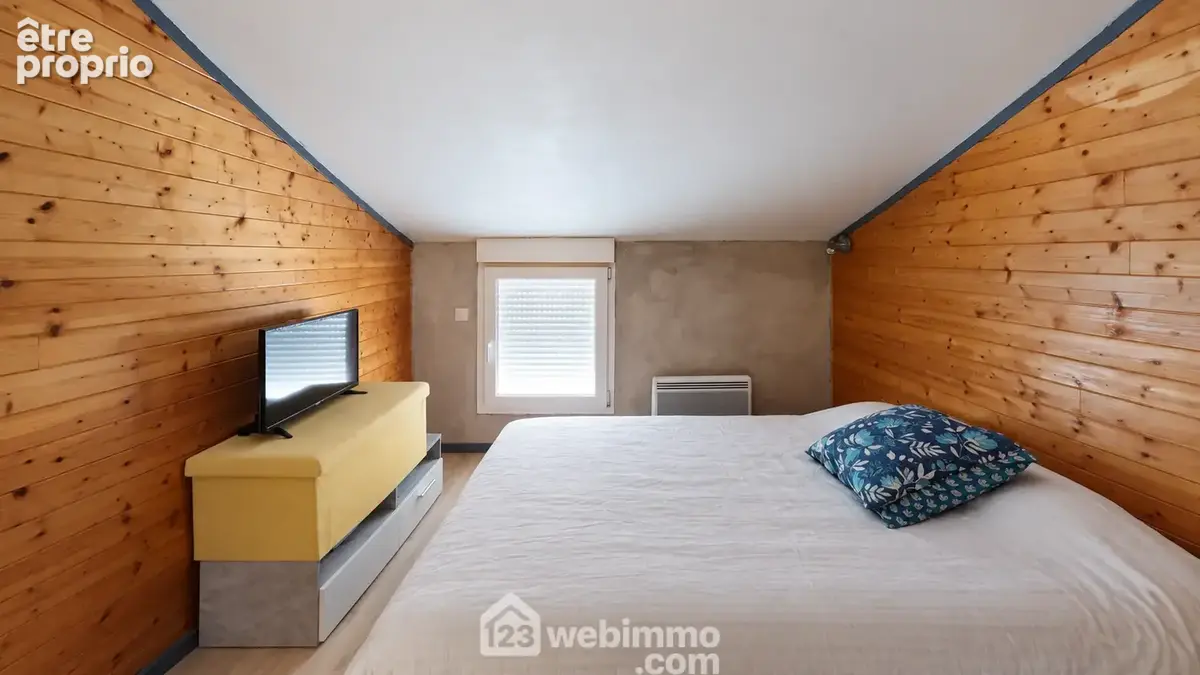 seconde chambre à l'étage