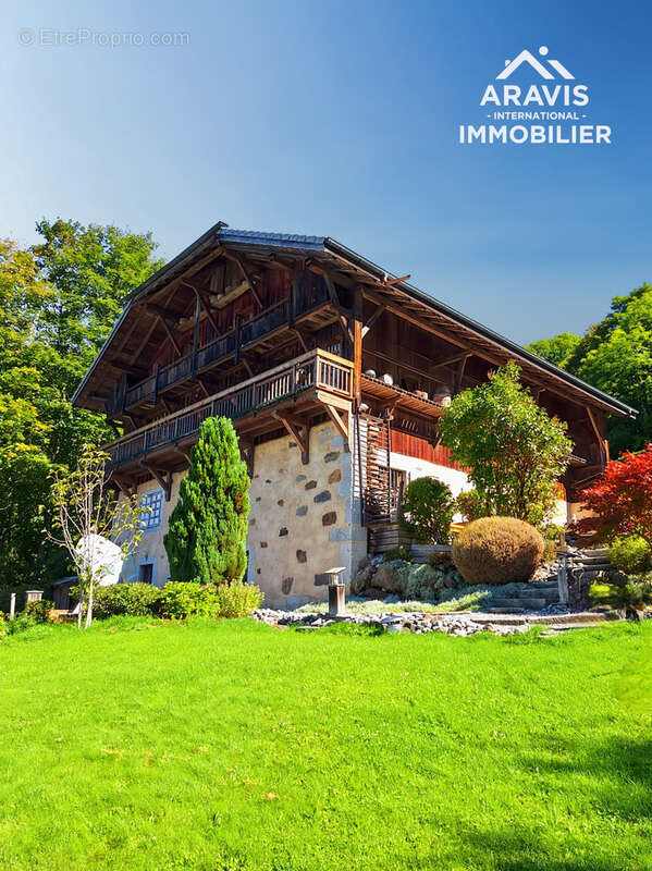 Maison à ARACHES-LA-FRASSE