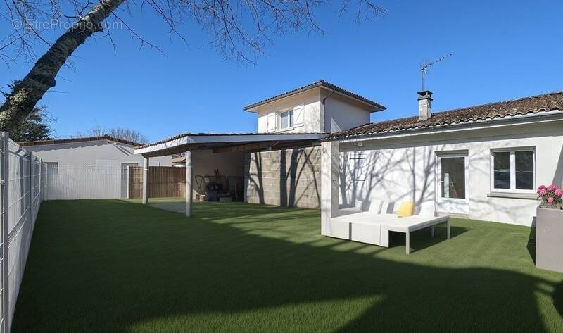 Maison à MARTIGNAS-SUR-JALLE