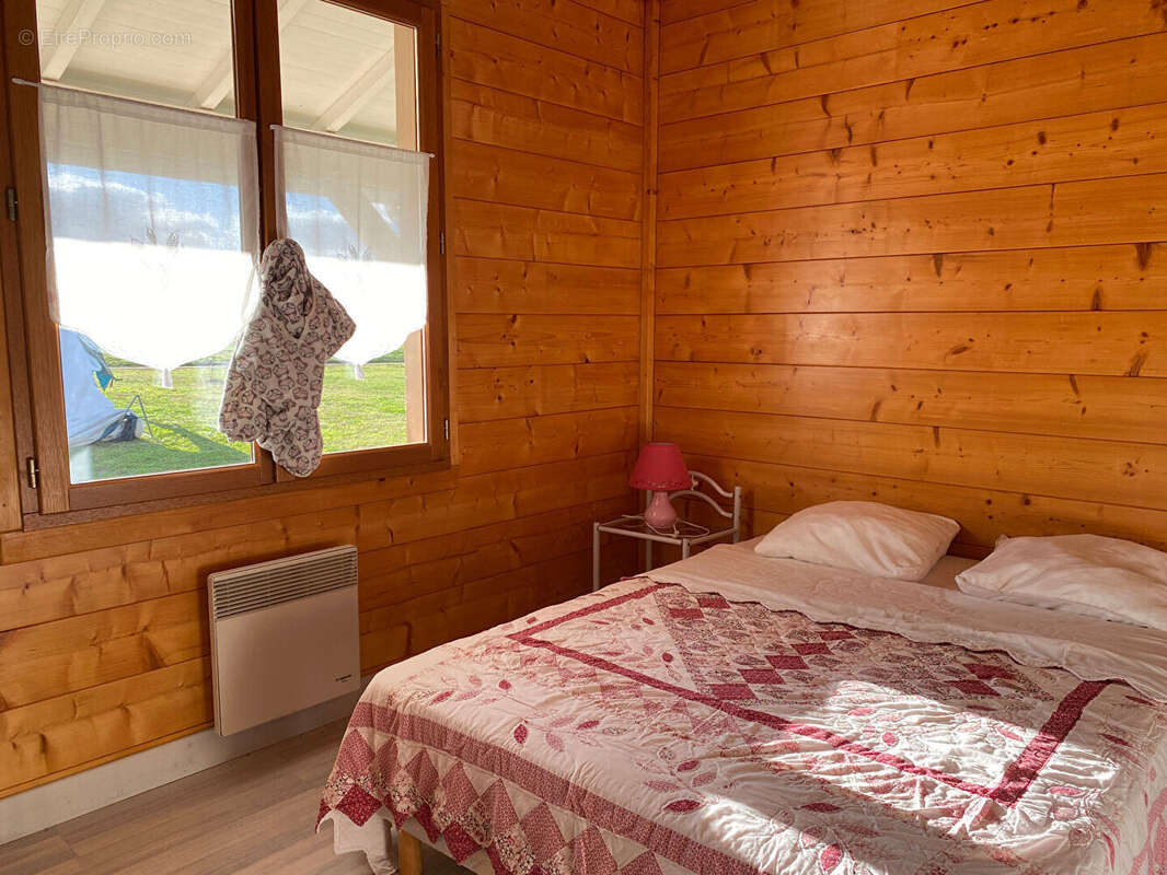 Maison à ROUFFIGNAC-SAINT-CERNIN-DE-REILHAC