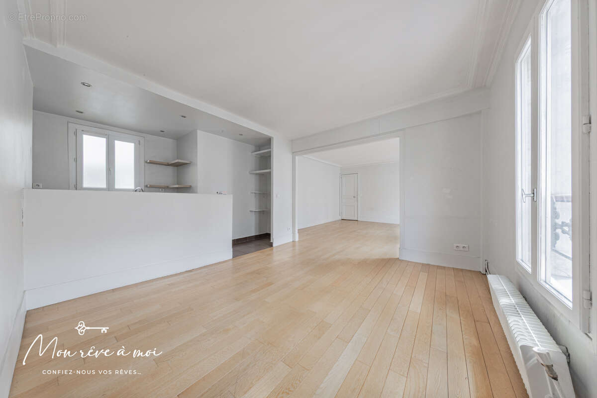 Appartement à PARIS-9E