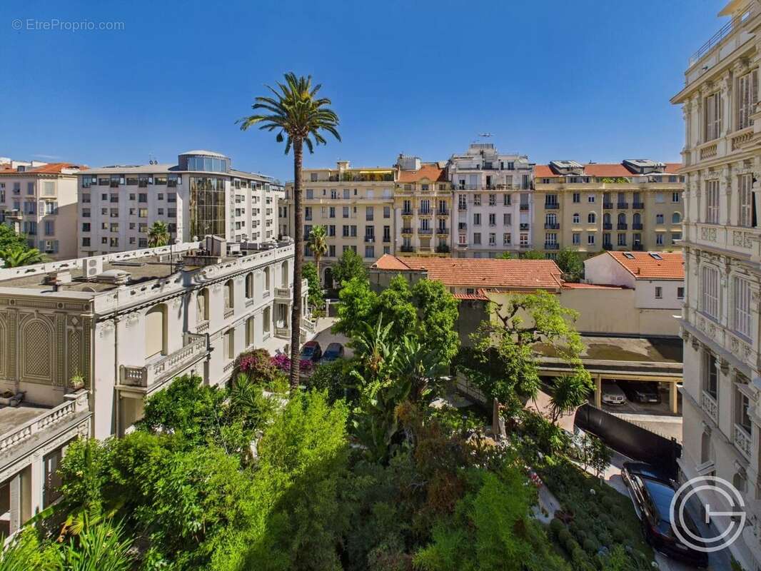 Appartement 6 Pièces 203m² - Bd Victor Hugo - NICE Carré d'Or - photo 5