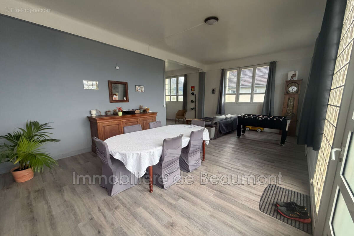 Maison à GROSLEY-SUR-RISLE