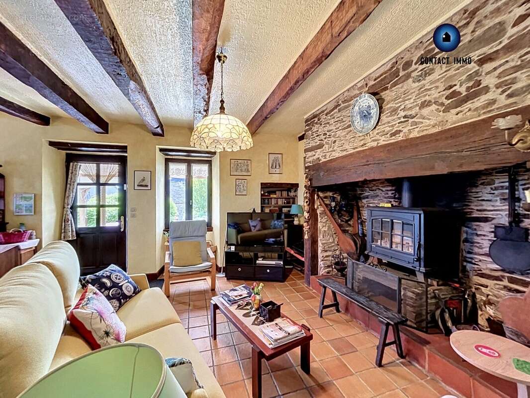Maison à DONZENAC