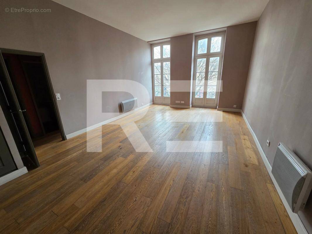 Appartement à NIMES