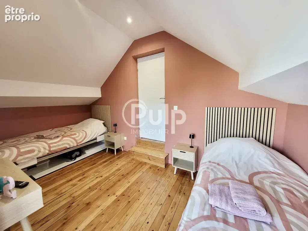 NOUVEAUTÉ À MAZINGARBE  : Belle maison de ville - 3 ch - terrasse + jardin - Sans travaux !! COUP DE CŒUR ASSURÉ ! - photo 12