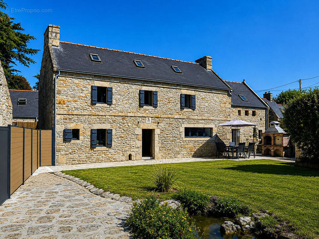 Maison à PLOUHINEC