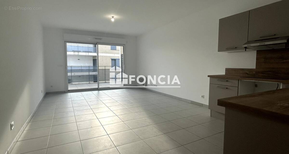 Appartement à VILLENEUVE-LOUBET