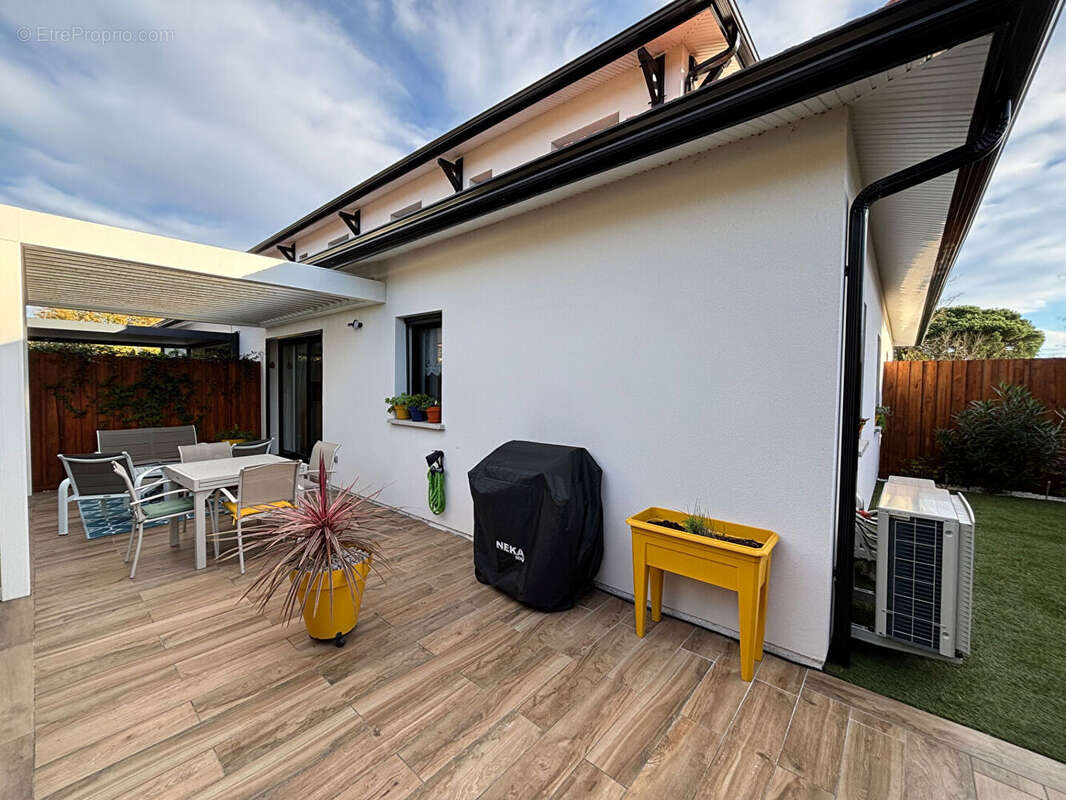 Appartement à GUJAN-MESTRAS