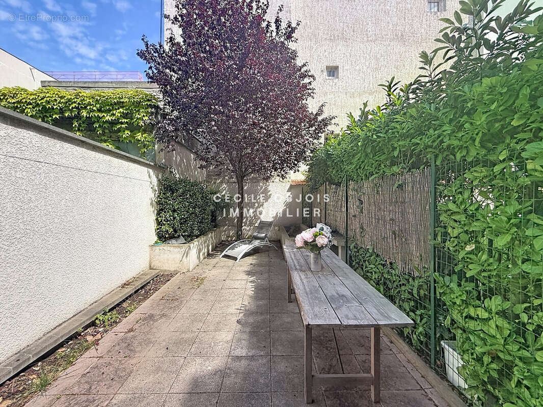Appartement 51 m² à Joinville-Le-Pont  - photo 2