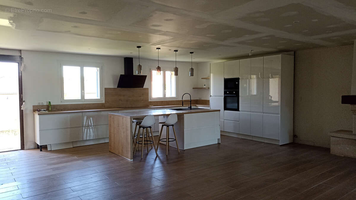 Maison à LA COQUILLE