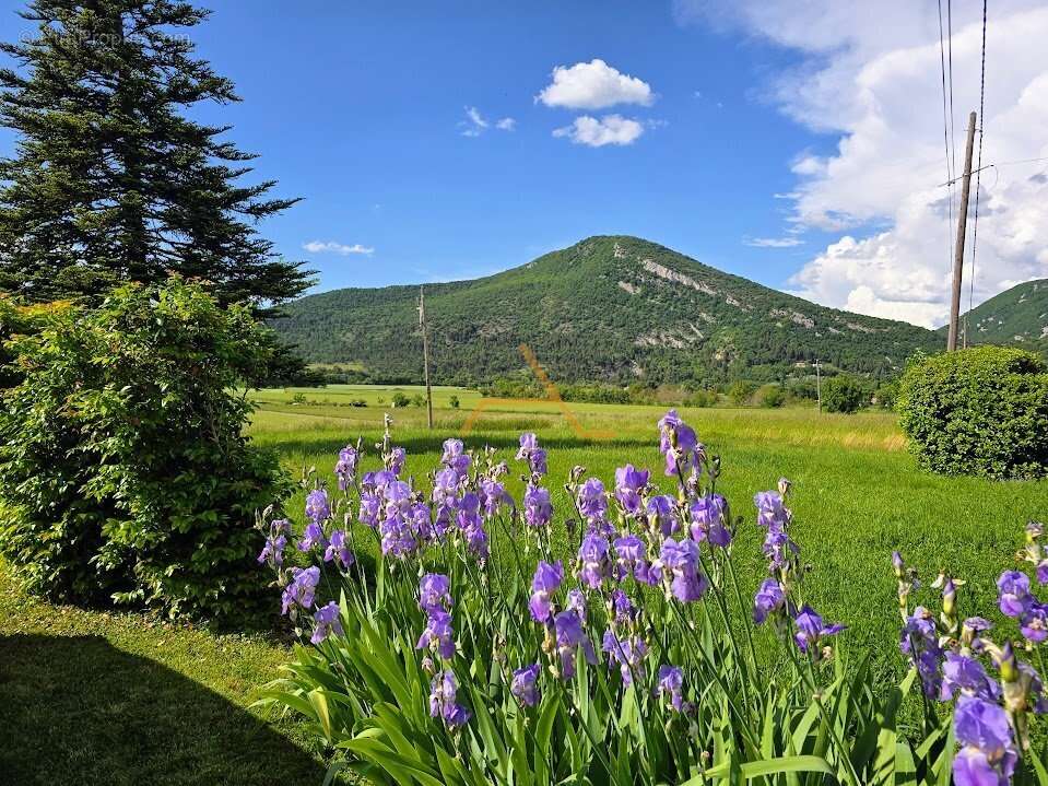 Maison à PONT-DE-BARRET