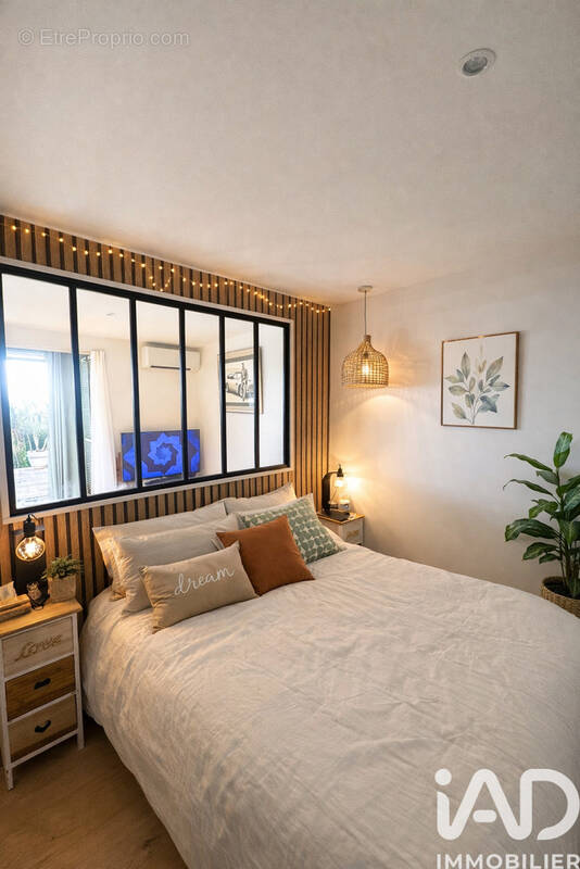 Photo 1 - Appartement à ROQUEBRUNE-SUR-ARGENS