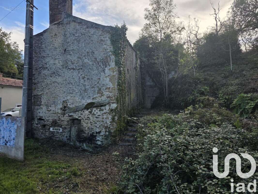 Photo 3 - Maison à BAZOGES-EN-PAREDS