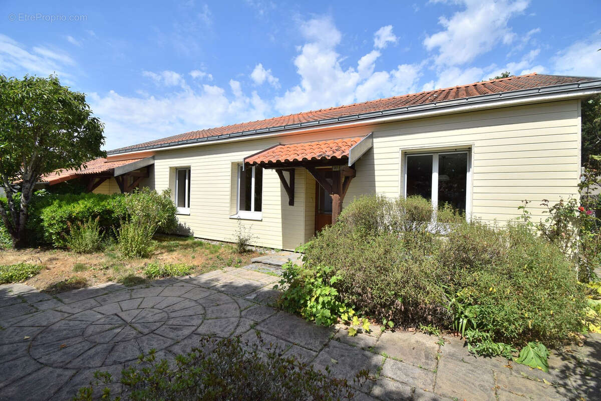 Maison à SAINT-PHILBERT-DE-BOUAINE