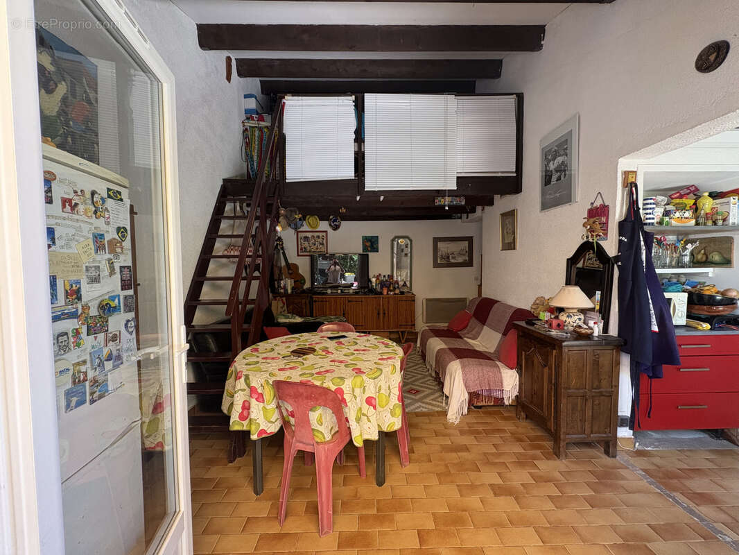 Autre à SAINT-CYPRIEN