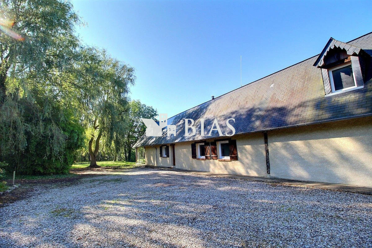 Maison à NEUVILLE-FERRIERES