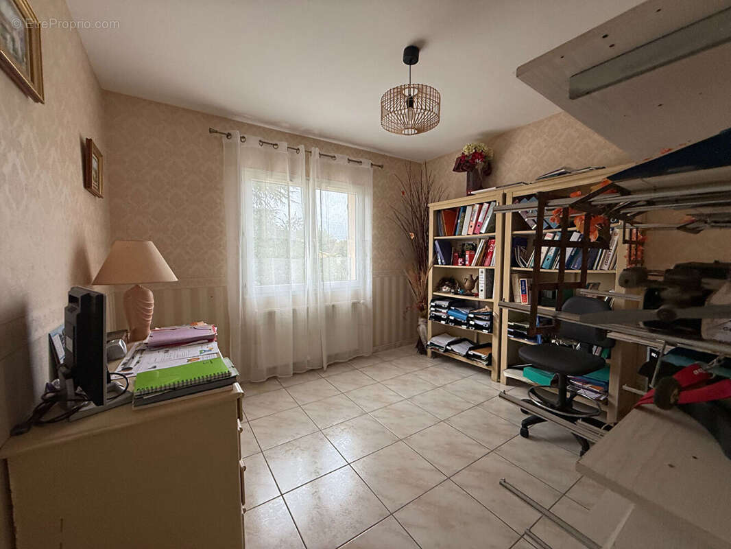 Maison à COUTRAS
