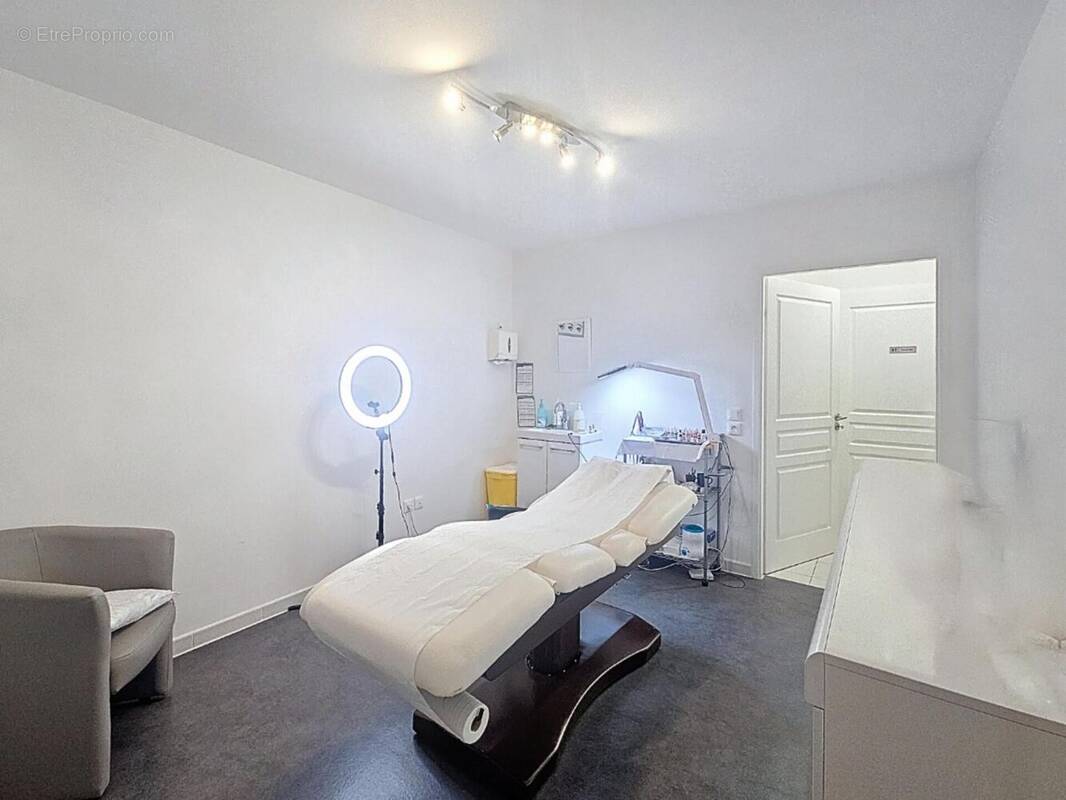 Photo 1 - Appartement à ROQUEBRUNE-SUR-ARGENS