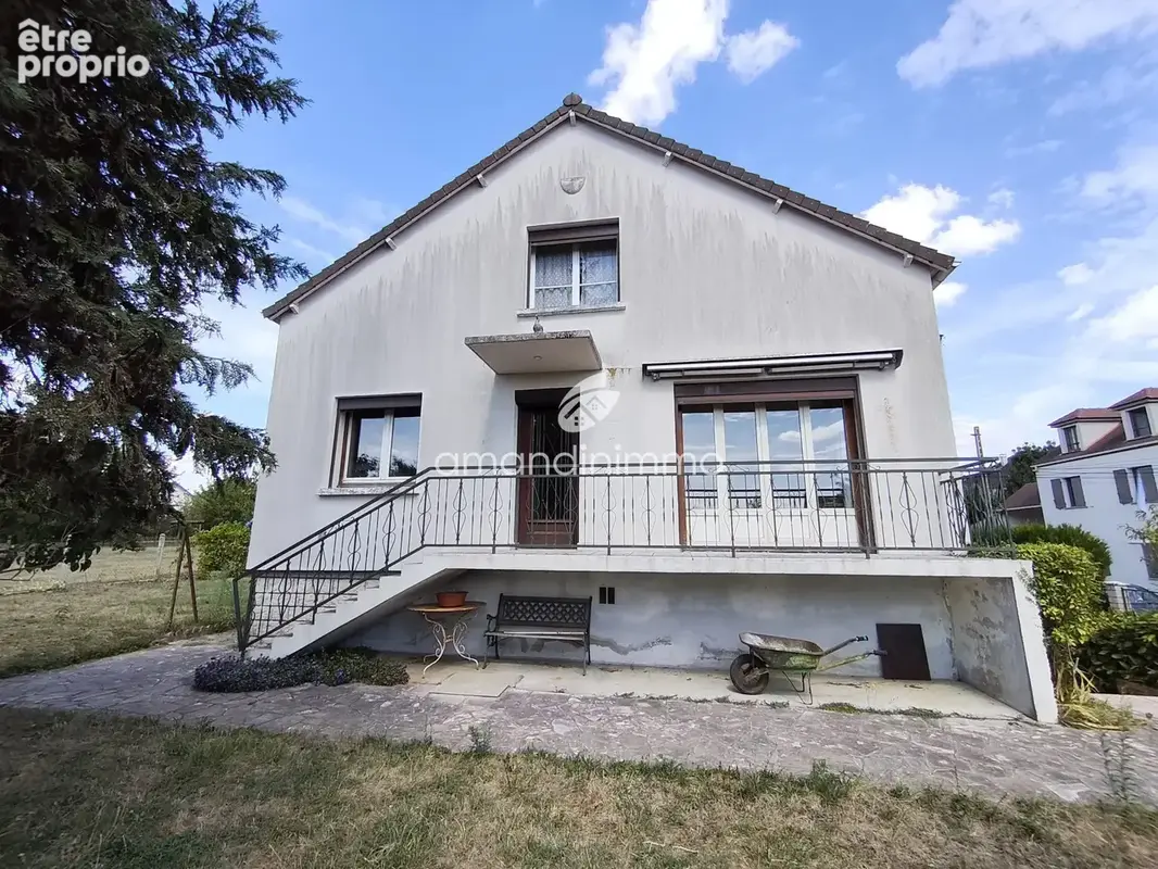 Maison 5 pièces 97 m² à vendre à Savigny-Le-Temple (77176) - photo 2