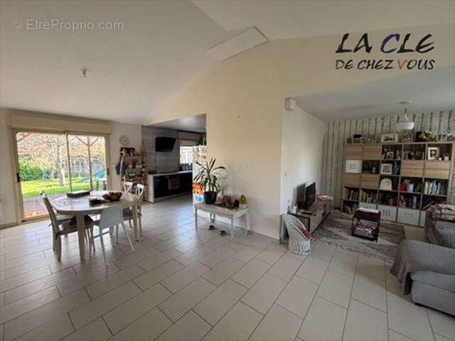 Maison à FONTENAY-LE-COMTE